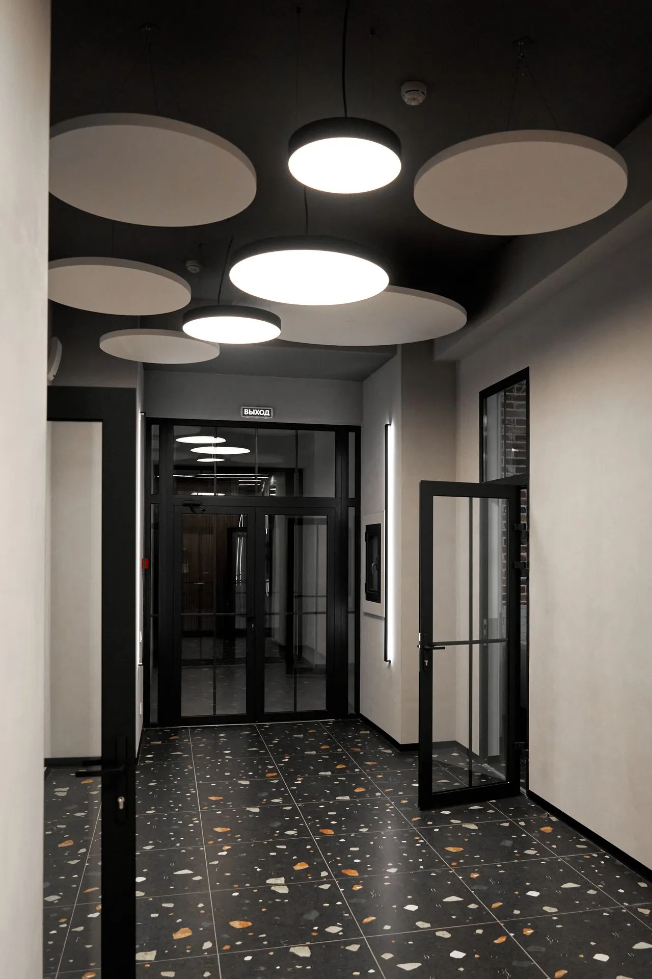 Детский центр Дворца культуры железнодорожников Фото